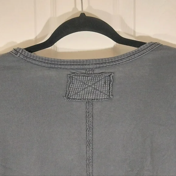 We The Free V Neck Long Sleeve Gray Top Size M - Picture 6 of 6